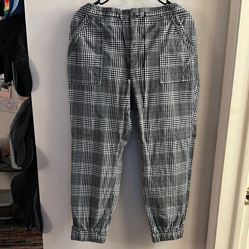 Women’s Black and White Checkered Pants